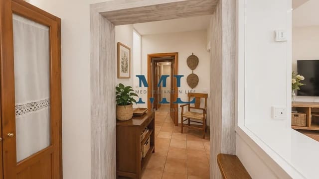 5 soverom Kjedet enebolig til salgs i Sant Pere de Ribes med svømmebasseng garasje - € 560 000 (Ref: 10106592)