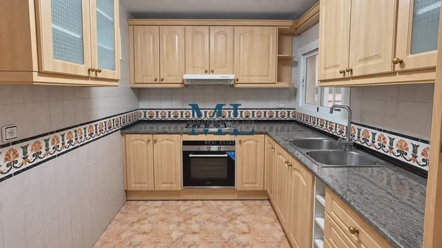 Piso de 4 habitaciones en Vilanova i la Geltrú en venta - 225.000 € (Ref: 10127339)