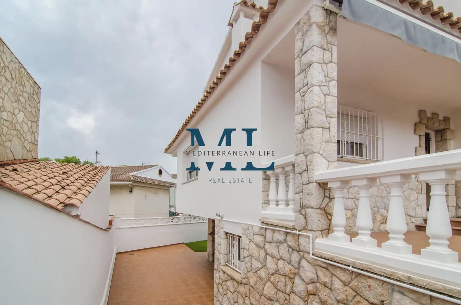 3 bedroom Terraced Villa for sale in Sant Pere de Ribes with garage - € 590,000 (Ref: 10130910)