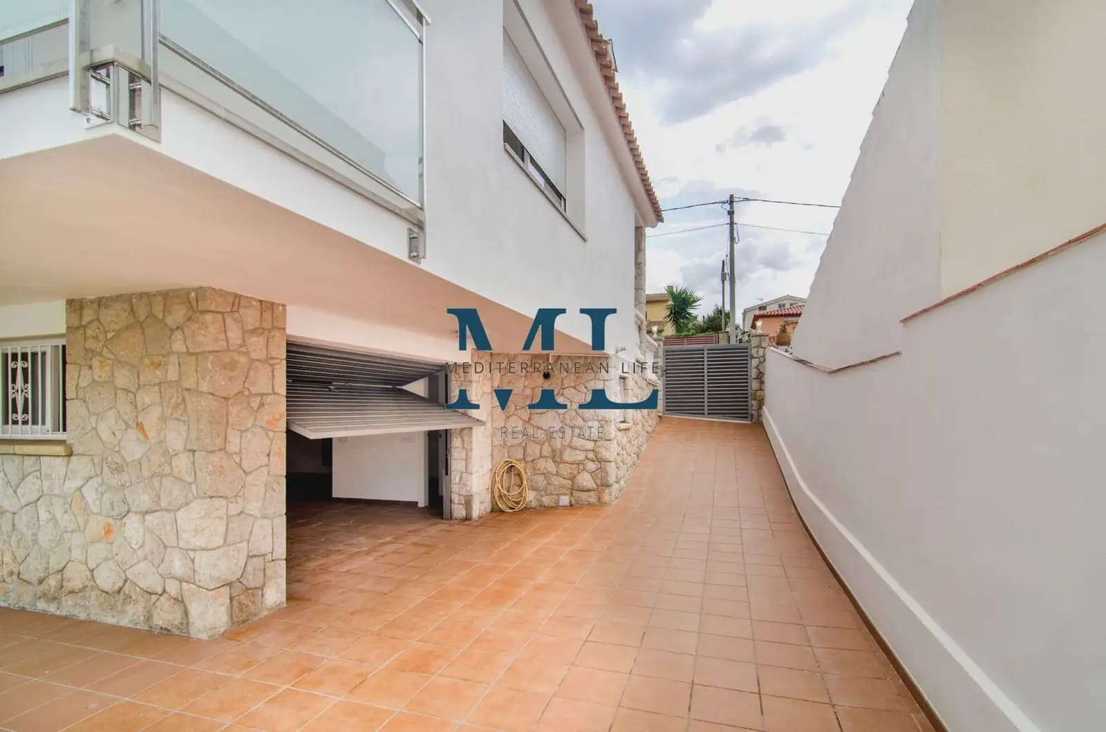 3 bedroom Terraced Villa for sale in Sant Pere de Ribes with garage - € 590,000 (Ref: 10130910)