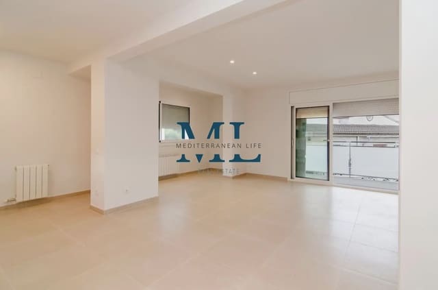 Adosado de 3 habitaciones en Sant Pere de Ribes en venta con garaje - 590.000 € (Ref: 10130910)