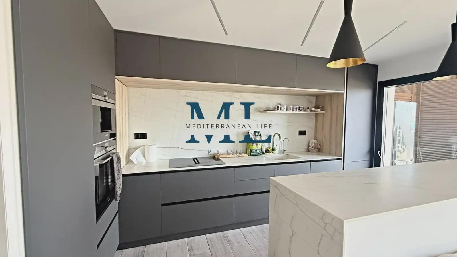 5 quarto Penthouse para venda em Vilanova i la Geltru com piscina garagem - 660 000 € (Ref: 10147486)