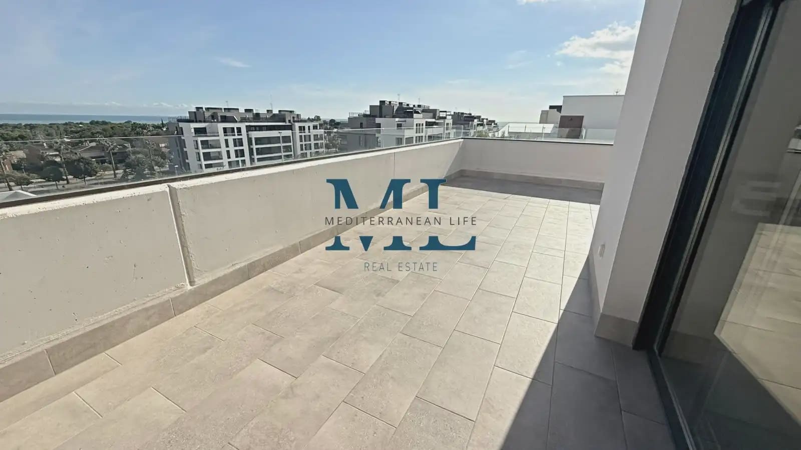 5 quarto Penthouse para venda em Vilanova i la Geltru com piscina garagem - 660 000 € (Ref: 10147486)