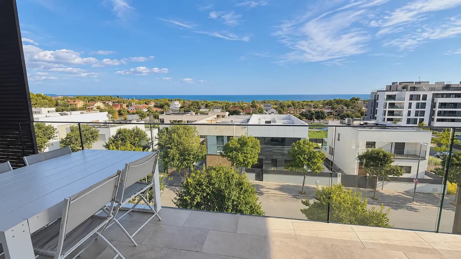5 quarto Penthouse para venda em Vilanova i la Geltru com piscina garagem - 660 000 € (Ref: 10147486)