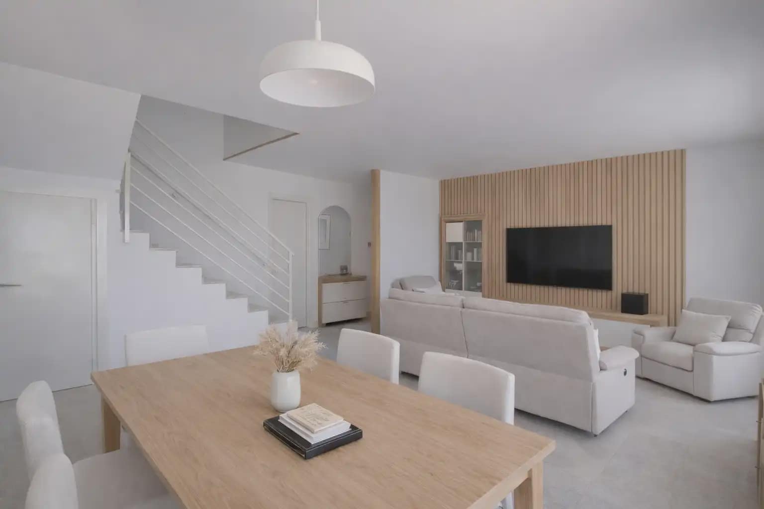 4 bedroom Terraced Villa for sale in Vilanova i la Geltru with garage - € 670,000 (Ref: 10154015)
