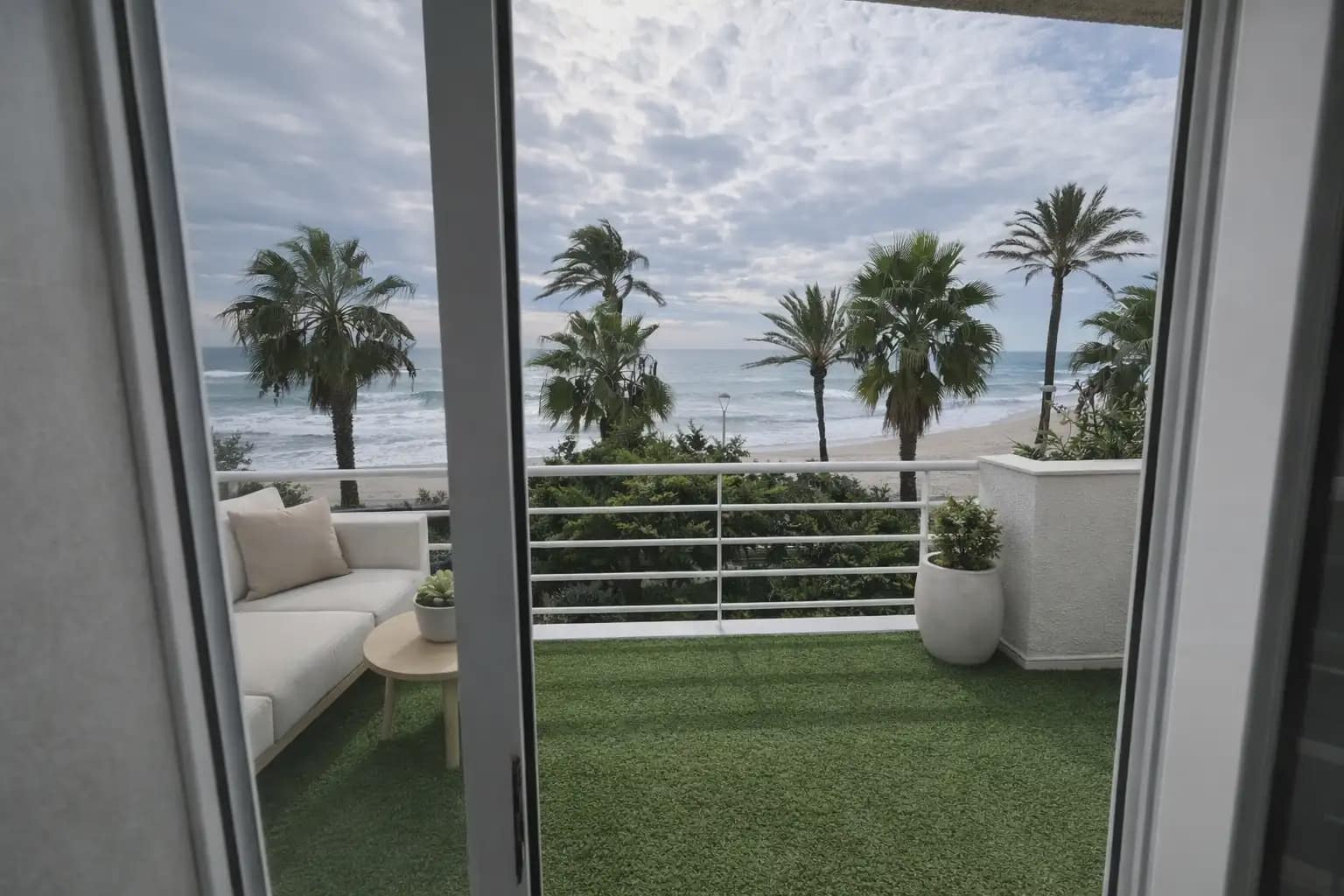 4 bedroom Terraced Villa for sale in Vilanova i la Geltru with garage - € 670,000 (Ref: 10154015)