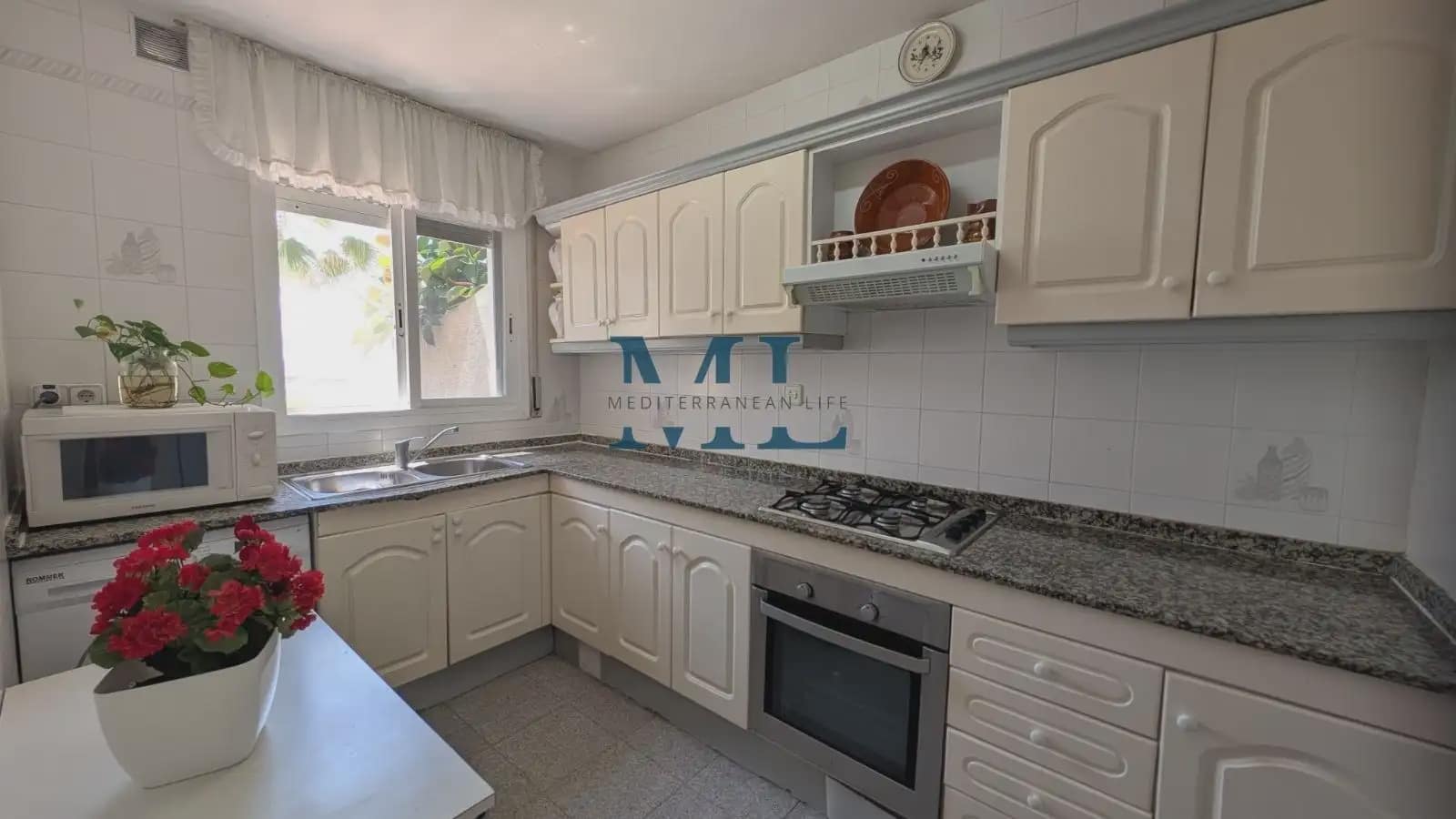 4 bedroom Terraced Villa for sale in Vilanova i la Geltru with garage - € 670,000 (Ref: 10154015)