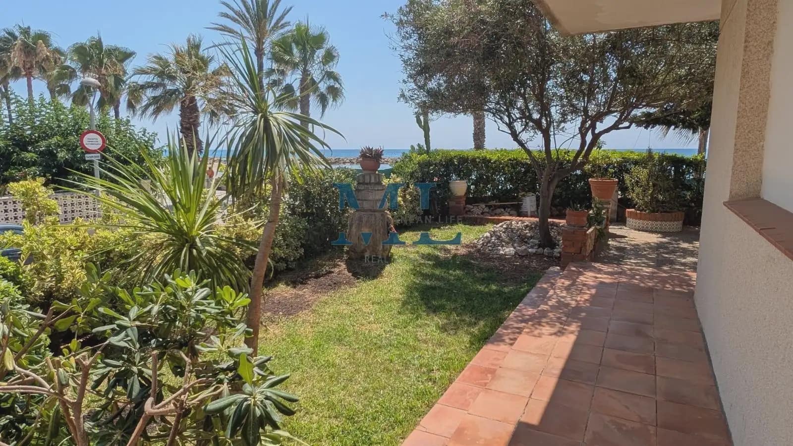4 bedroom Terraced Villa for sale in Vilanova i la Geltru with garage - € 670,000 (Ref: 10154015)