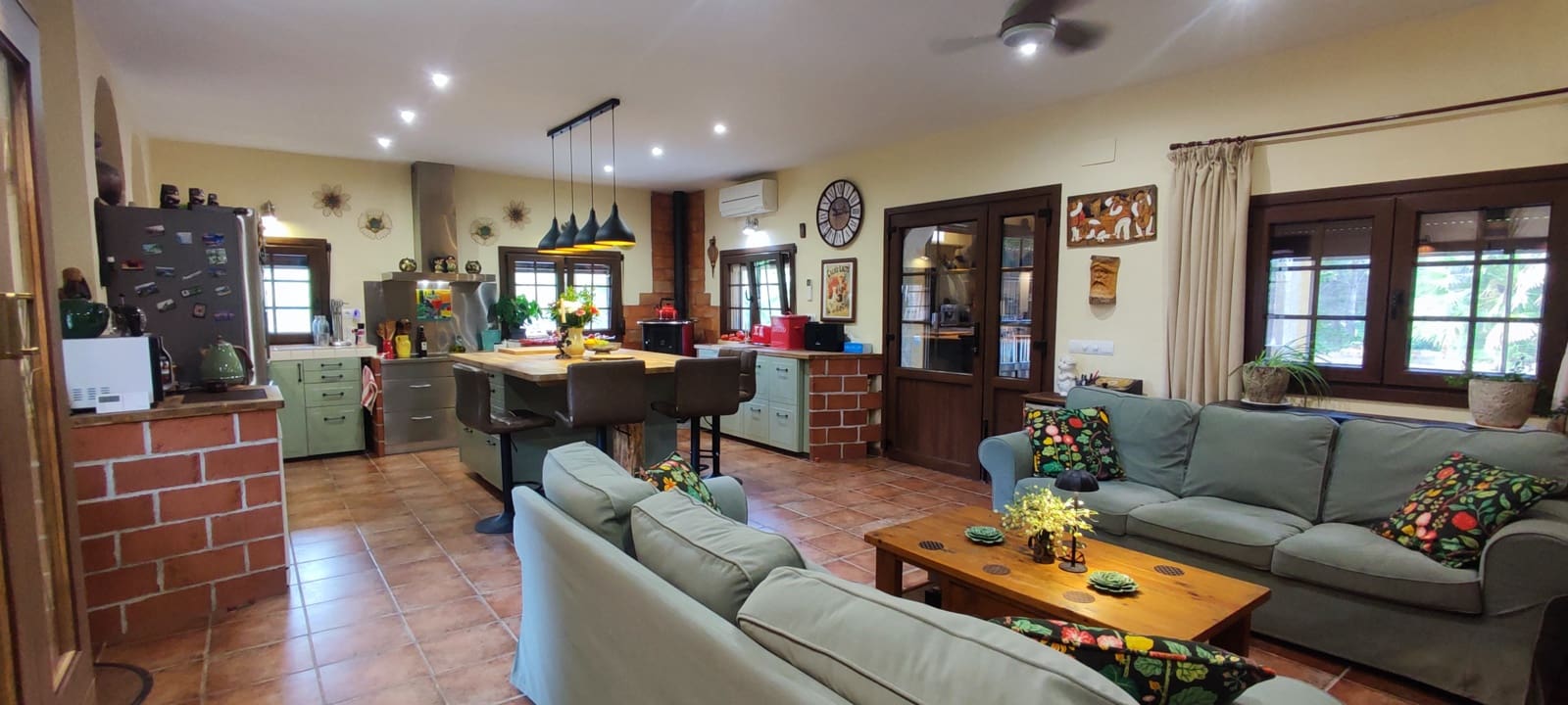 5 bedroom Finca/Country House for sale in Pratdip with pool garage - € 750,000 (Ref: 10057557)