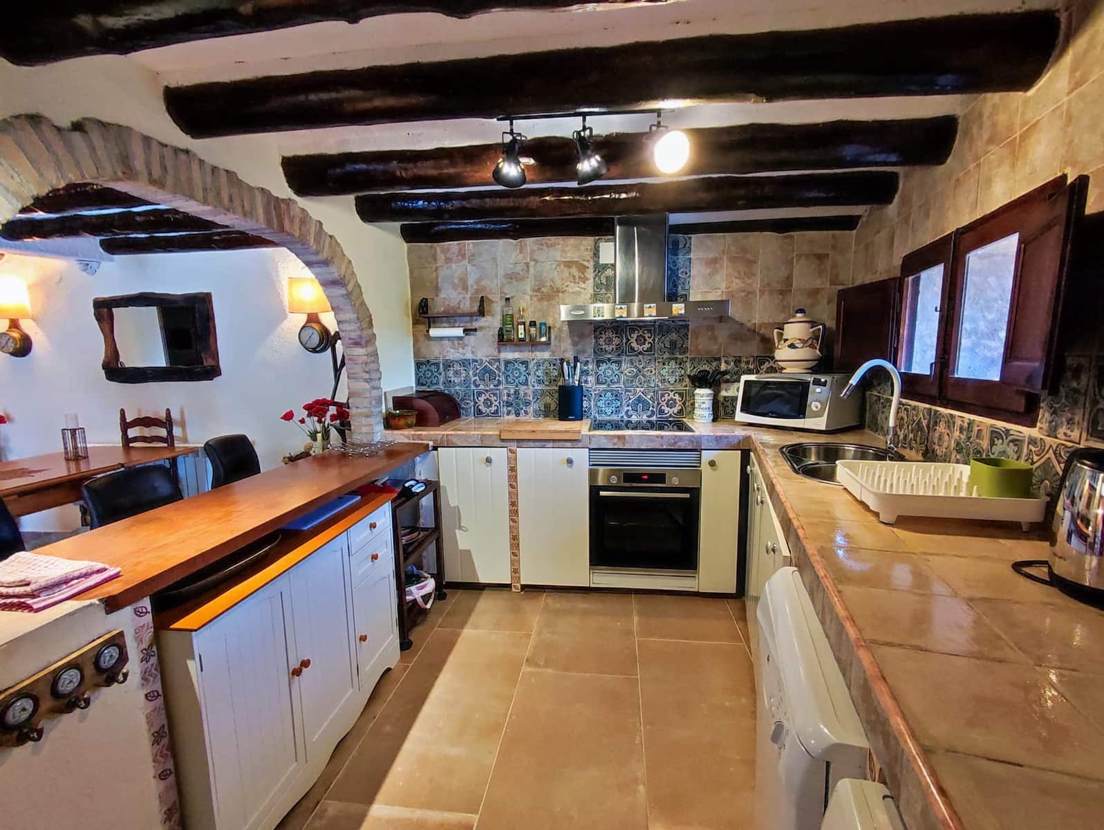5 bedroom Finca/Country House for sale in Pratdip with pool garage - € 750,000 (Ref: 10057557)