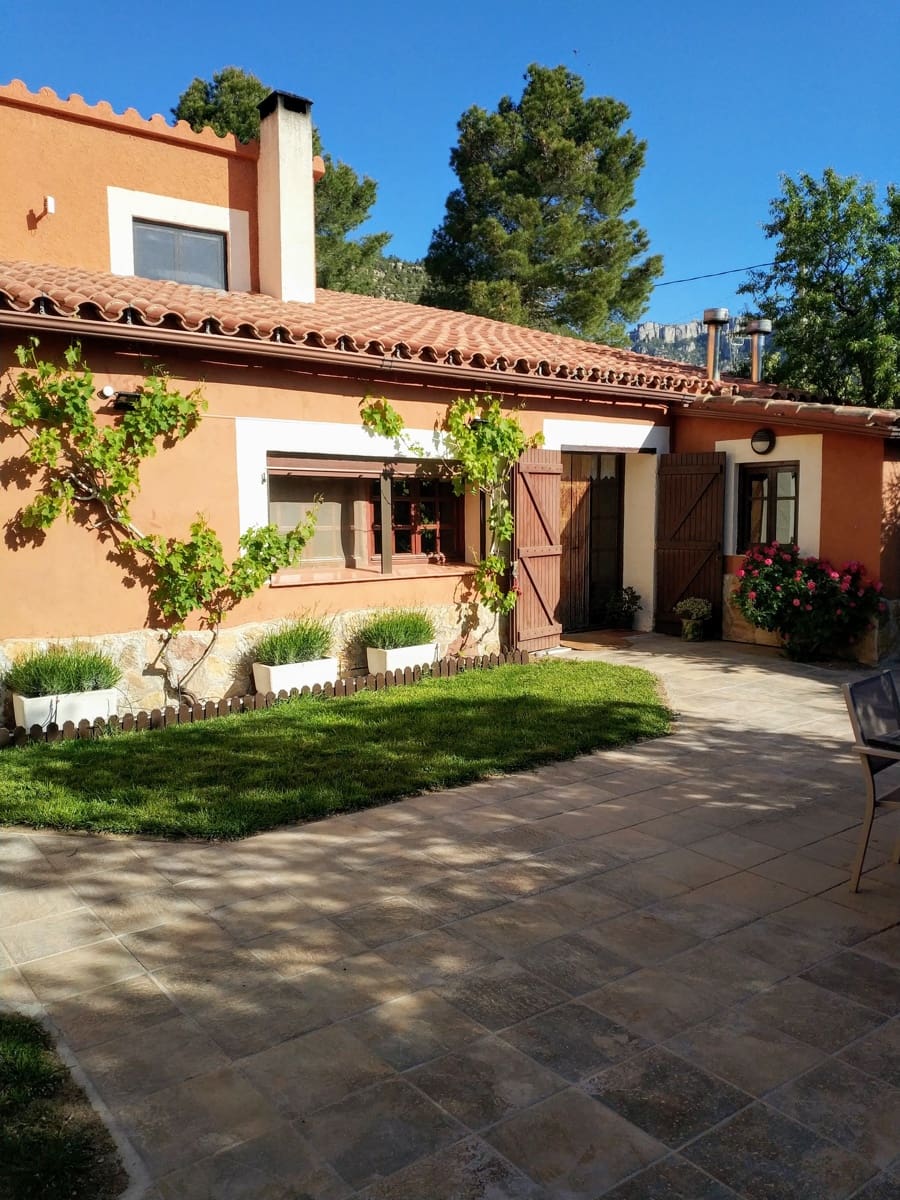 5 bedroom Finca/Country House for sale in Pratdip with pool garage - € 750,000 (Ref: 10057557)