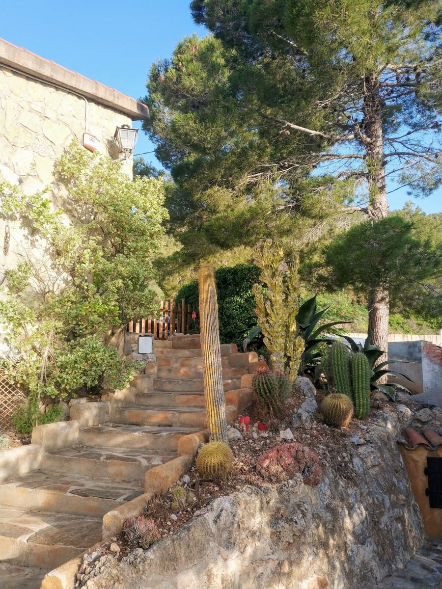 5 bedroom Finca/Country House for sale in Pratdip with pool garage - € 750,000 (Ref: 10057557)