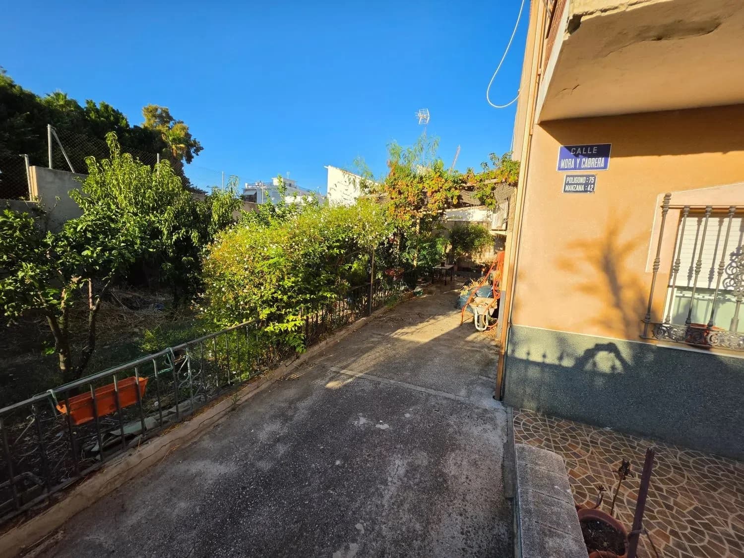 3 bedroom Townhouse for sale in Puerto de la Torre with garage - € 419,500 (Ref: 10049605)