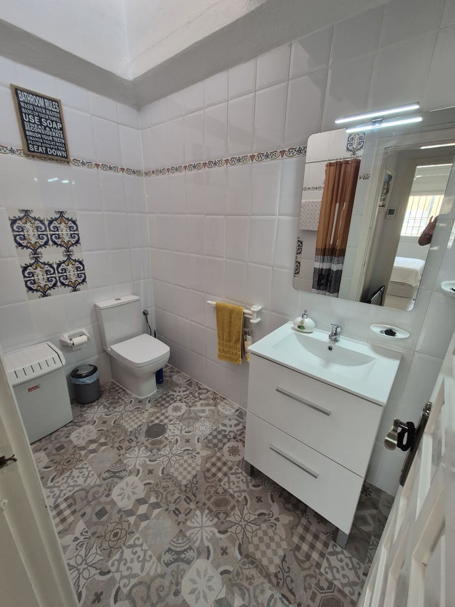 2 bedroom Bungalow for sale in Los Alcazares with pool garage - € 225,000 (Ref: 10057169)
