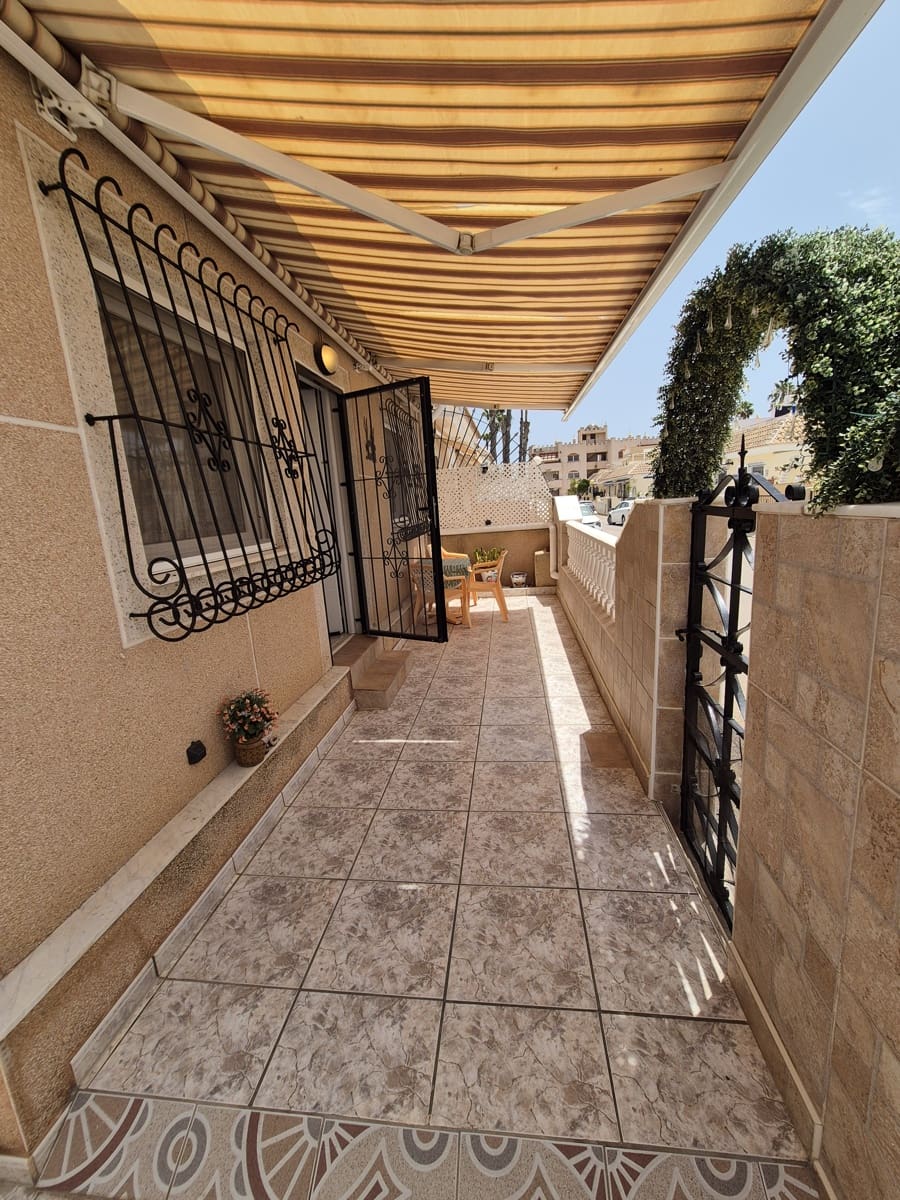 2 bedroom Bungalow for sale in Los Alcazares with pool garage - € 225,000 (Ref: 10057169)