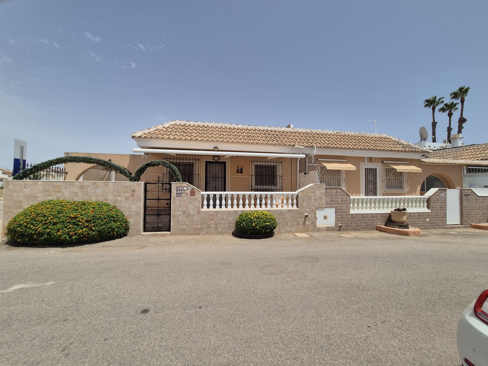 2 bedroom Bungalow for sale in Los Alcazares with pool garage - € 225,000 (Ref: 10057169)