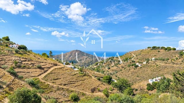 Finca/Casa Rural de 5 habitaciones en Cómpeta en venta con piscina - 790.000 € (Ref: 10138986)