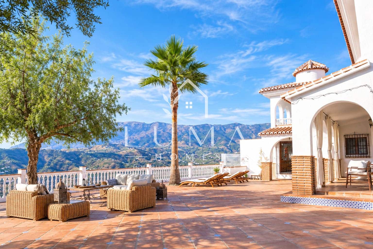 6 bedroom Finca/Country House for sale in Competa with pool - € 985,000 (Ref: 10138987)