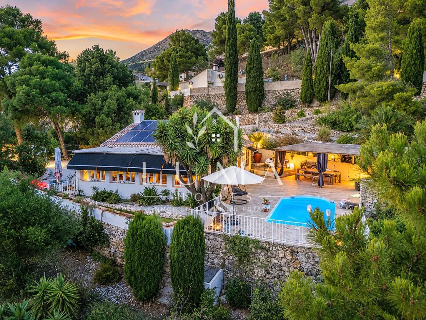 Finca/Casa Rural de 2 habitaciones en Cómpeta en venta con piscina - 480.000 € (Ref: 10139023)