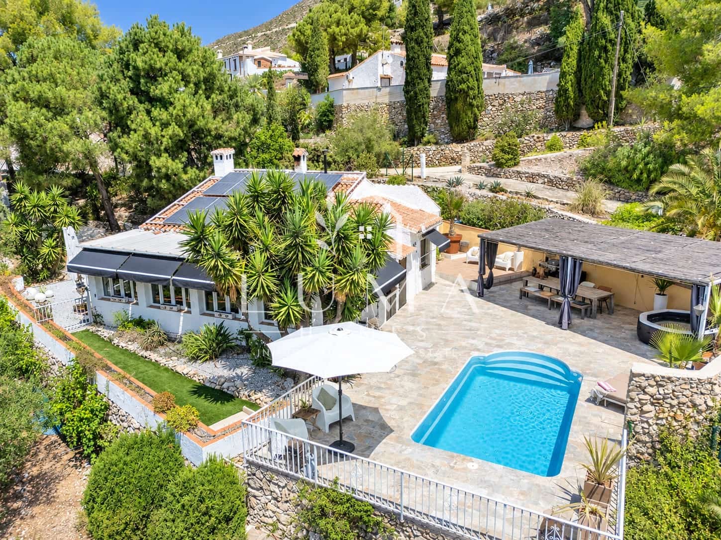 Finca/Casa Rural de 2 habitaciones en Cómpeta en venta con piscina - 480.000 € (Ref: 10139023)
