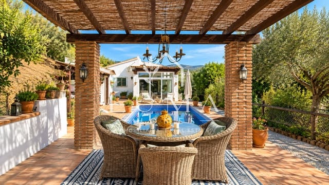 Finca/Casa Rural de 3 habitaciones en Archez en venta con piscina - 375.000 € (Ref: 10139063)