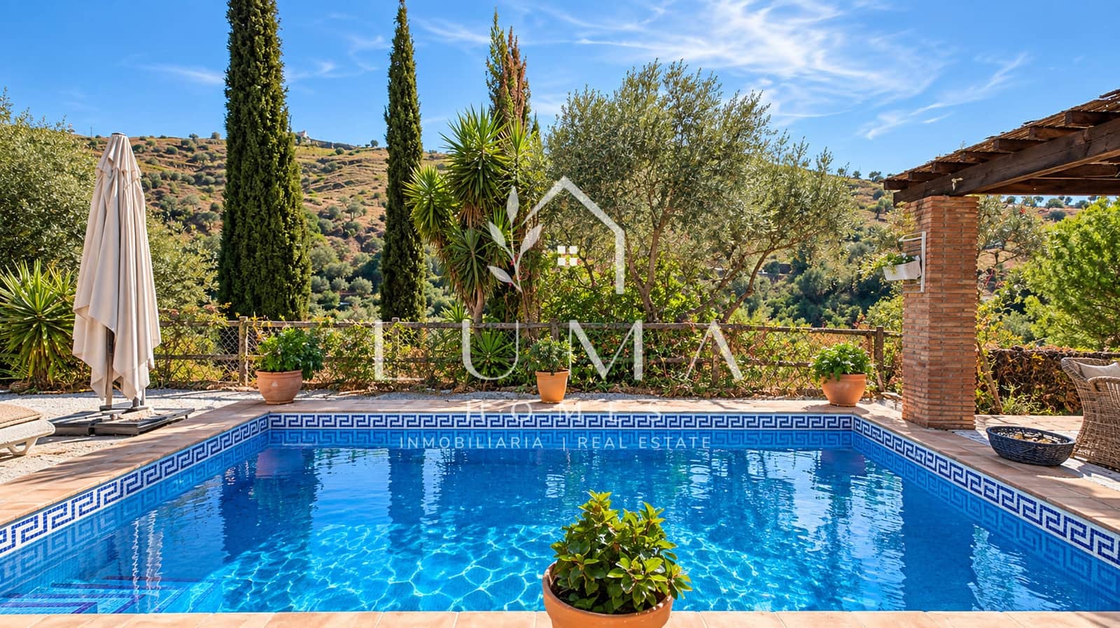 Finca/Casa Rural de 3 habitaciones en Archez en venta con piscina - 375.000 € (Ref: 10139063)