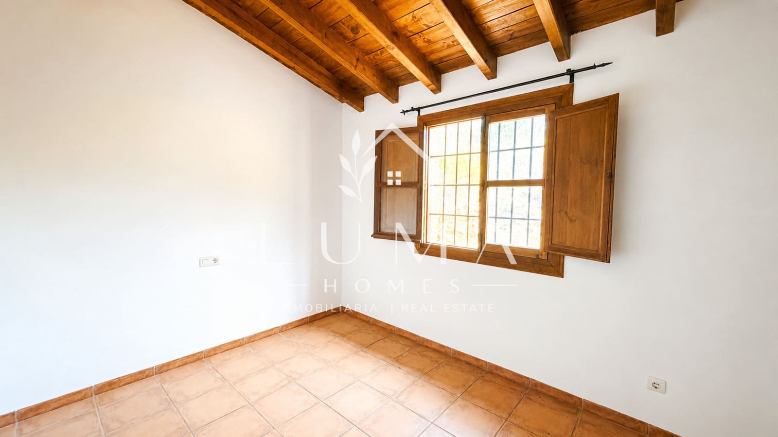 Finca/Casa Rural de 3 habitaciones en Cómpeta en venta con piscina - 395.000 € (Ref: 10139066)