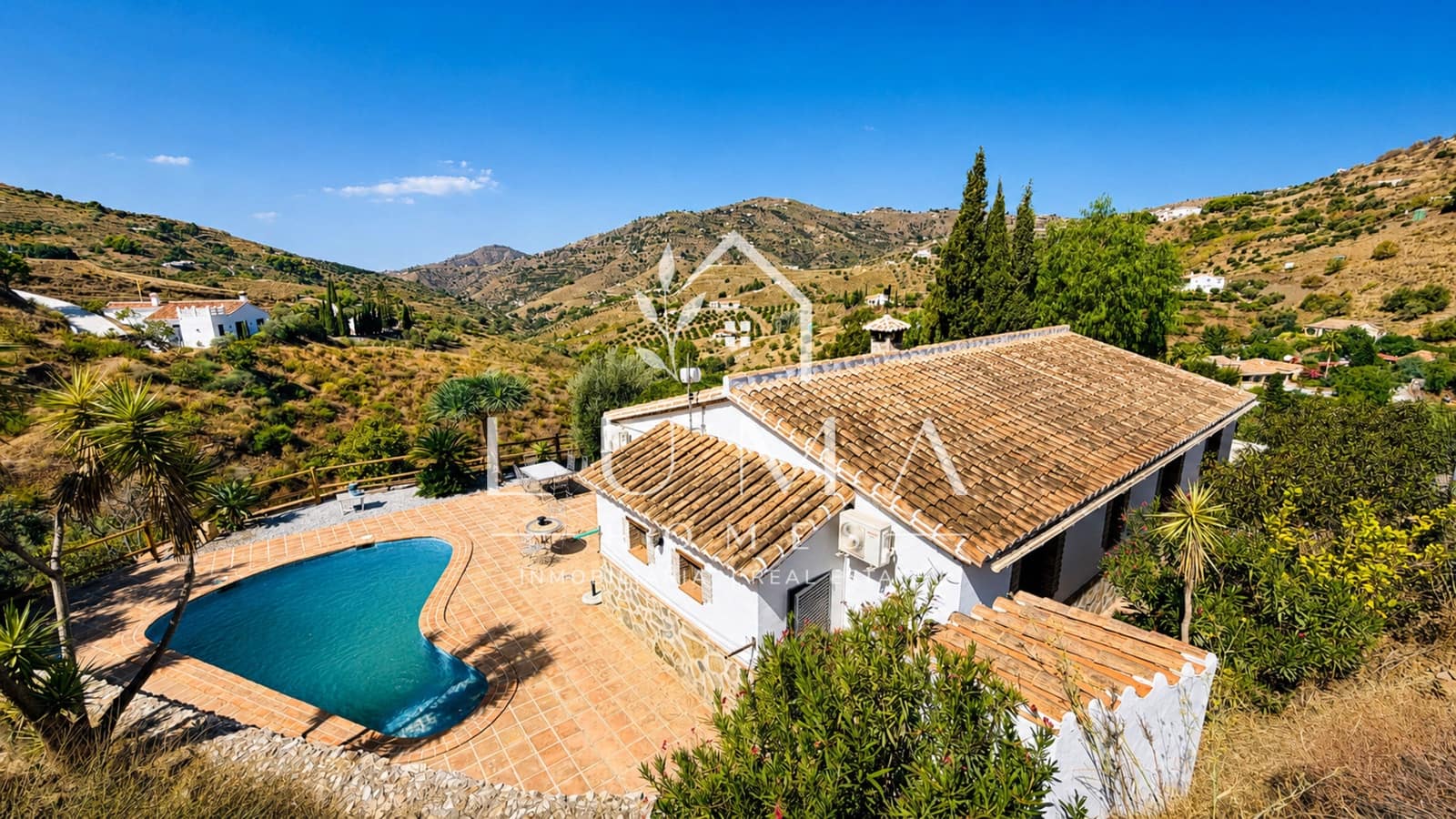 Finca/Casa Rural de 3 habitaciones en Cómpeta en venta con piscina - 395.000 € (Ref: 10139066)