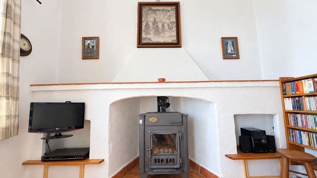 Finca/Casa Rural de 1 habitación en Cómpeta en venta - 195.000 € (Ref: 10141617)