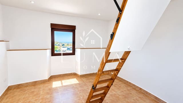 Hus til salgs i Cómpeta - € 55 000 (Ref: 10153243)