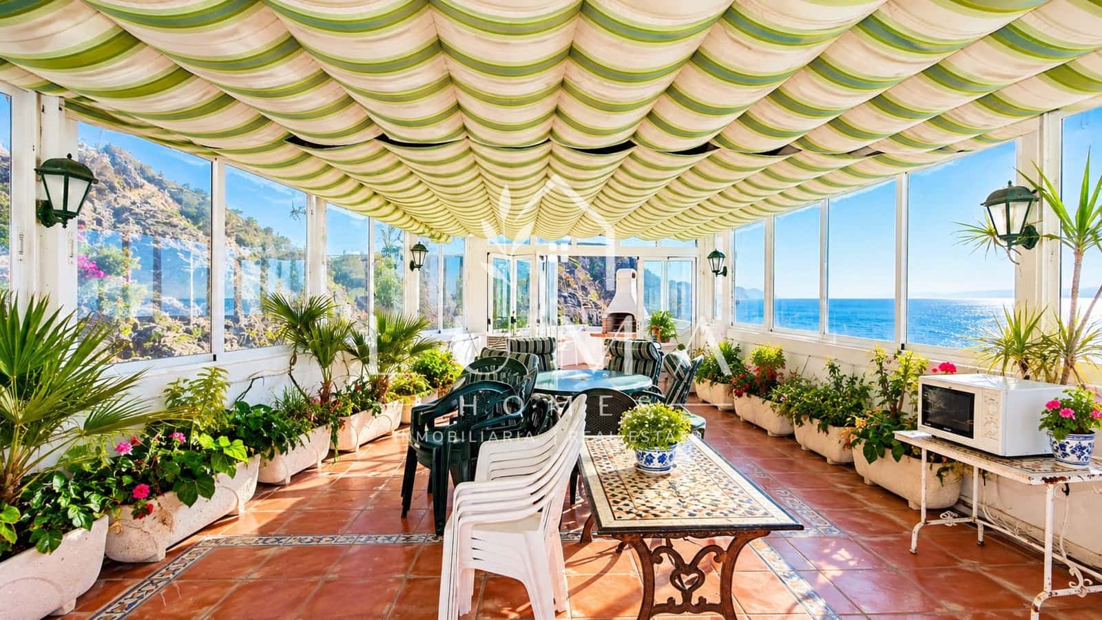 3 chambre Penthouse à vendre à Torrox-Costa avec piscine garage - 870 000 € (Ref: 10153246)