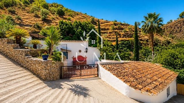 5 Zimmer Finca/Landgut zu verkaufen in Canillas de Albaida mit Pool Garage - 395.000 € (Ref: 10153247)