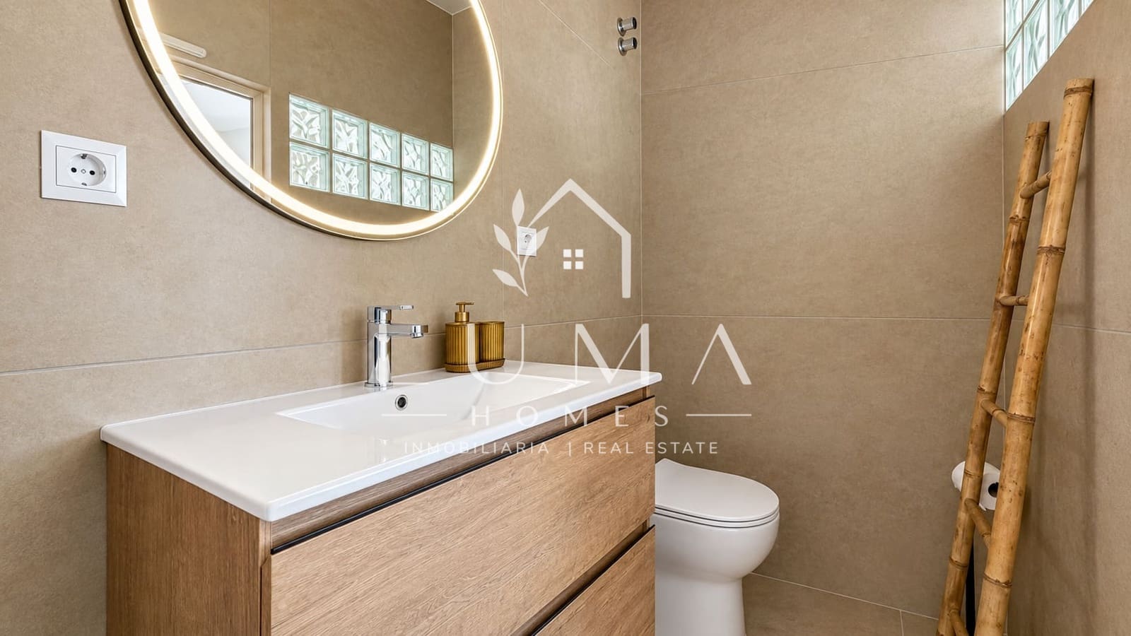 7 sypialnia Finka/Dom wiejski na sprzedaż w Competa z basenem garażem - 1 285 000 € (Ref: 10163583)