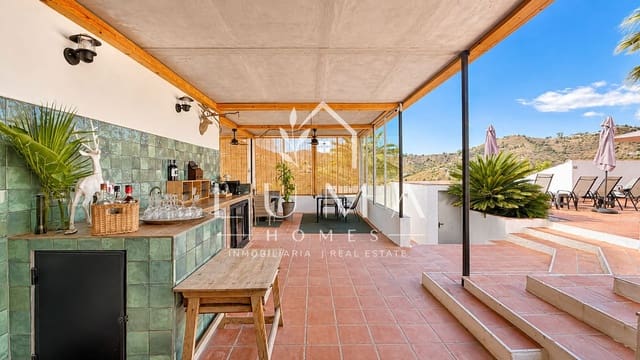 7 soverom Finca/Herregård til salgs i Cómpeta med svømmebasseng garasje - € 1 285 000 (Ref: 10163583)