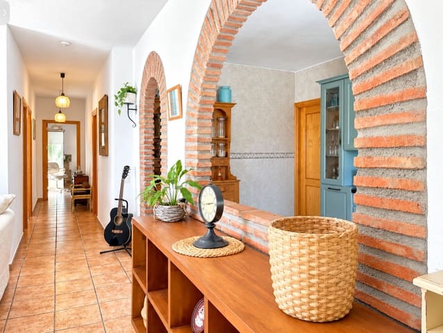 4 soverom Finca/Herregård til salgs i Cómpeta med svømmebasseng - € 399 500 (Ref: 10165518)