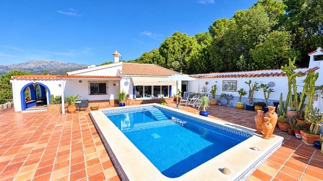 3 soverom Finca/Herregård til salgs i Cómpeta med svømmebasseng garasje - € 590 000 (Ref: 10167515)