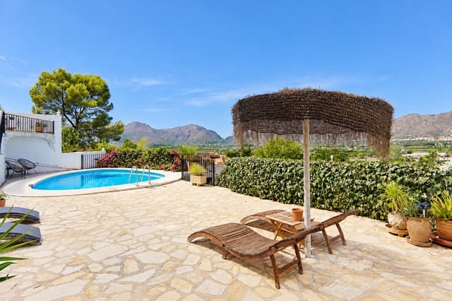 5 quarto Moradia para venda em Benidoleig com piscina garagem - 625 000 € (Ref: 10064817)