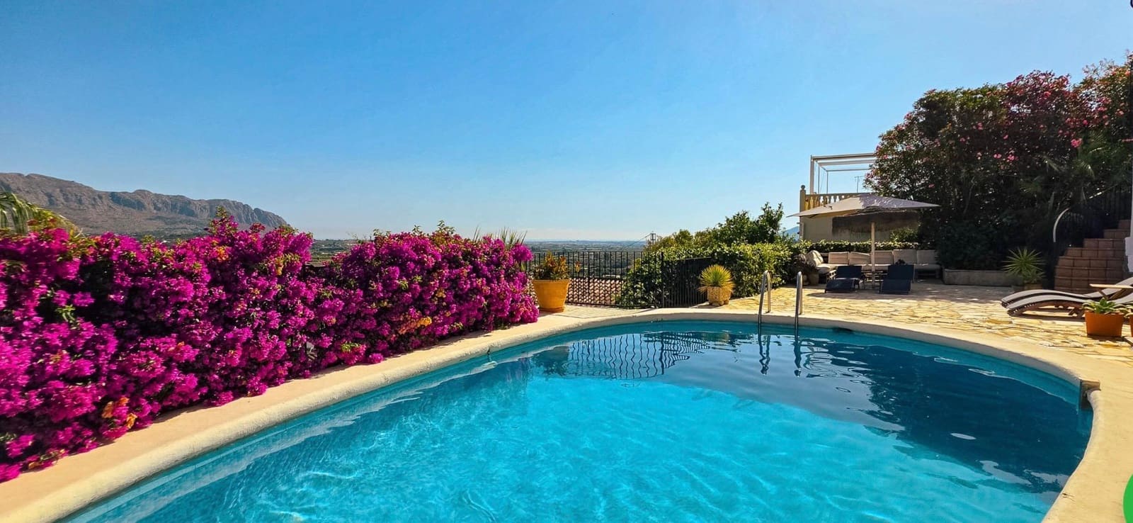 5 quarto Moradia para venda em Benidoleig com piscina garagem - 625 000 € (Ref: 10064817)