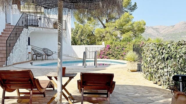 5 quarto Moradia para venda em Benidoleig com piscina garagem - 625 000 € (Ref: 10064817)