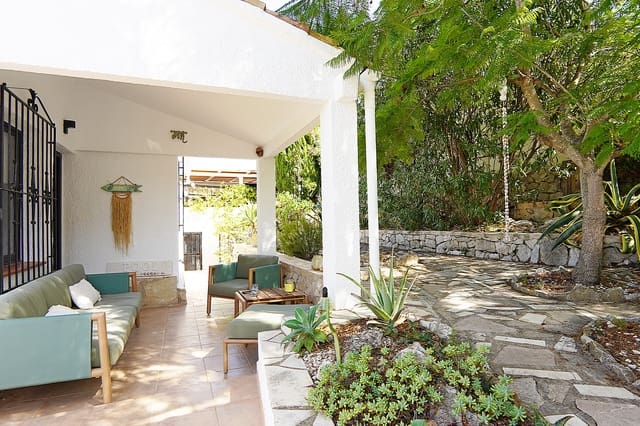 5 quarto Moradia para venda em Benidoleig com piscina garagem - 625 000 € (Ref: 10064817)