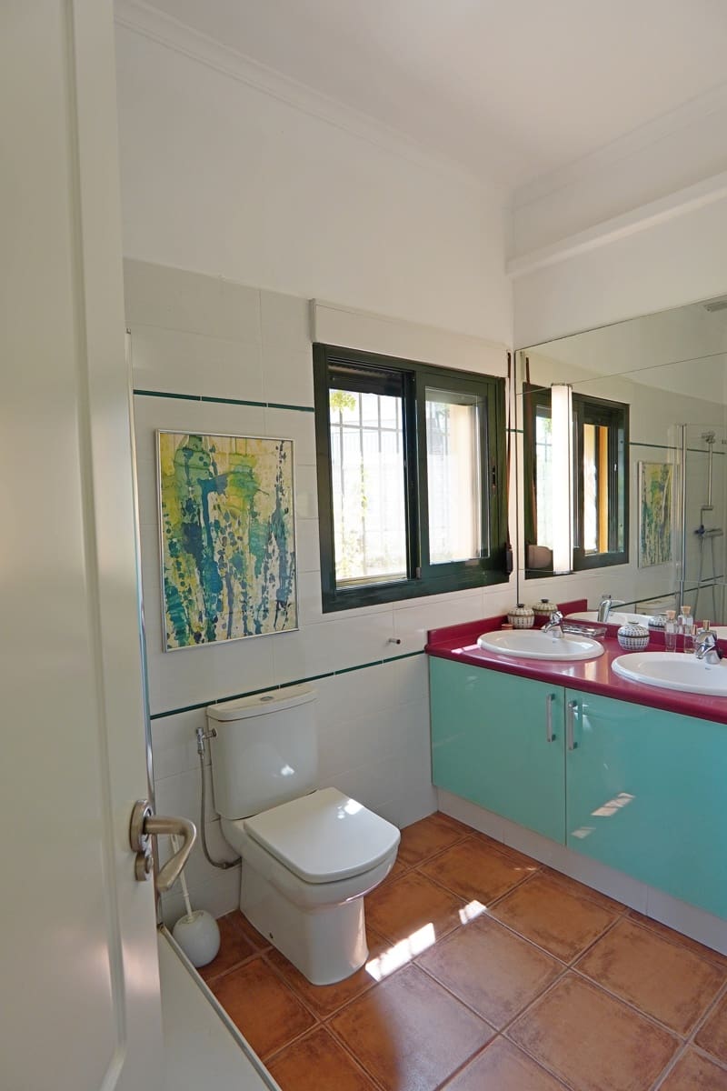 4 slaapkamer Villa te koop in Benidoleig met zwembad garage - € 895.000 (Ref: 10068107)