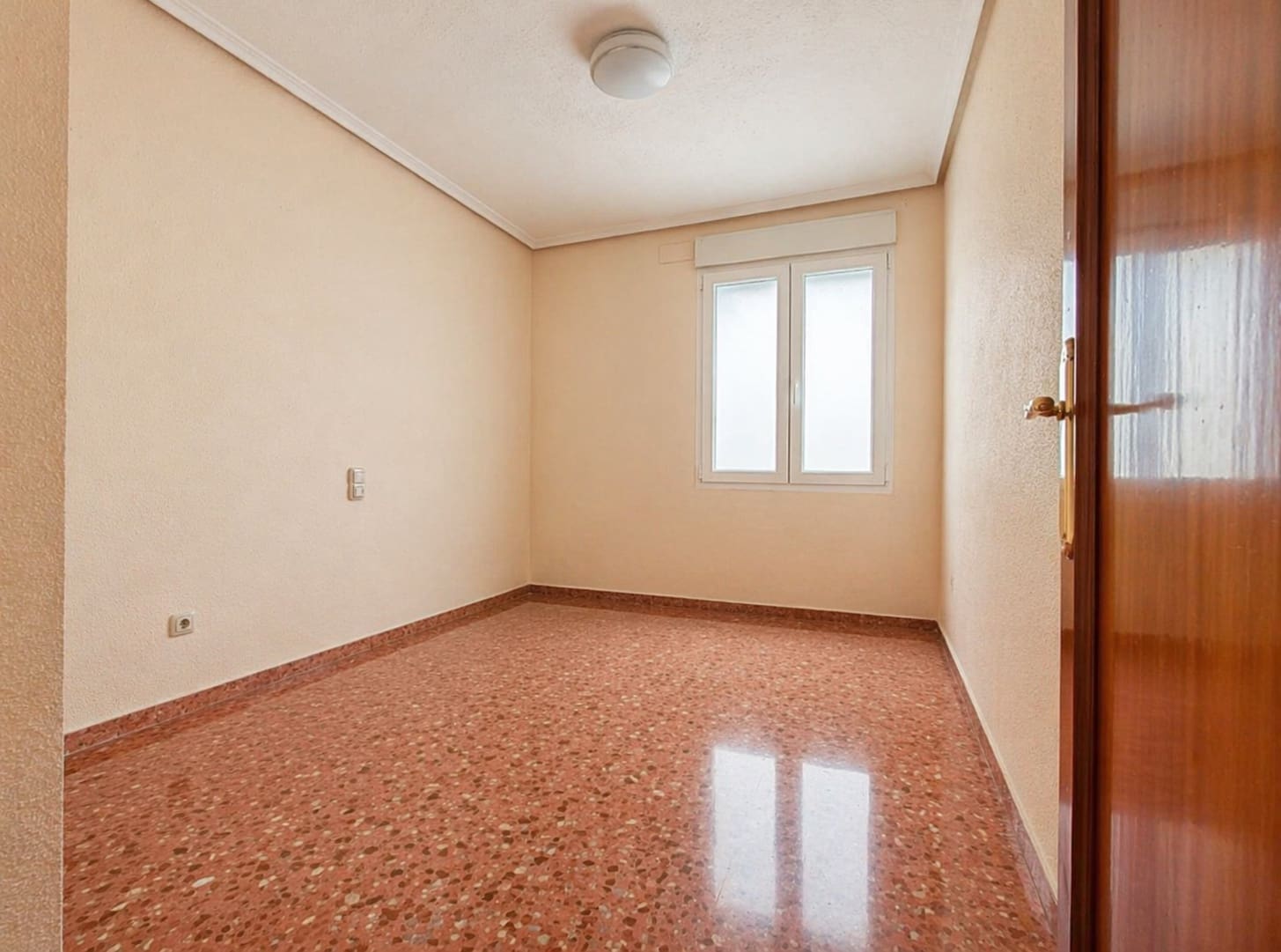 4 soveværelse Penthouse til salg i Alaquas med garage - € 359.000 (Ref: 10057555)