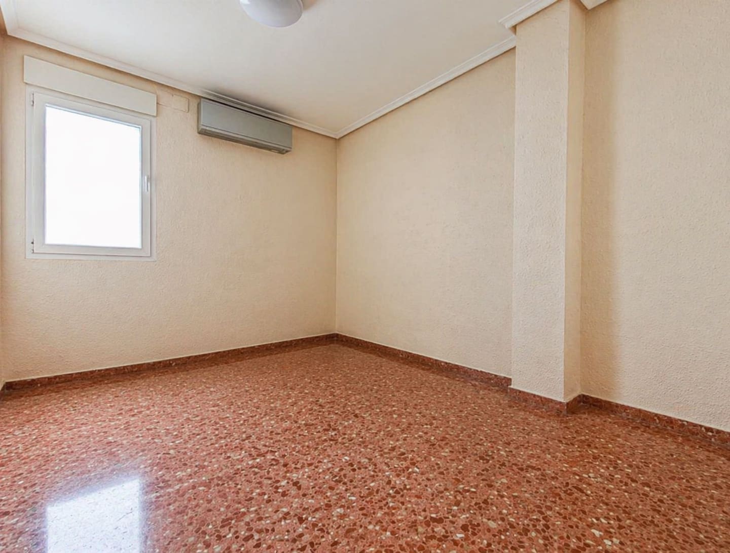 4 soveværelse Penthouse til salg i Alaquas med garage - € 359.000 (Ref: 10057555)