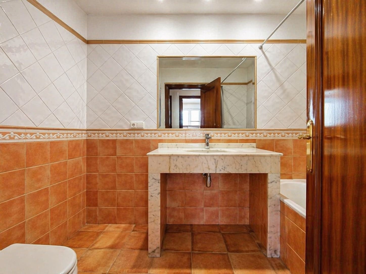 4 soveværelse Penthouse til salg i Alaquas med garage - € 359.000 (Ref: 10057555)