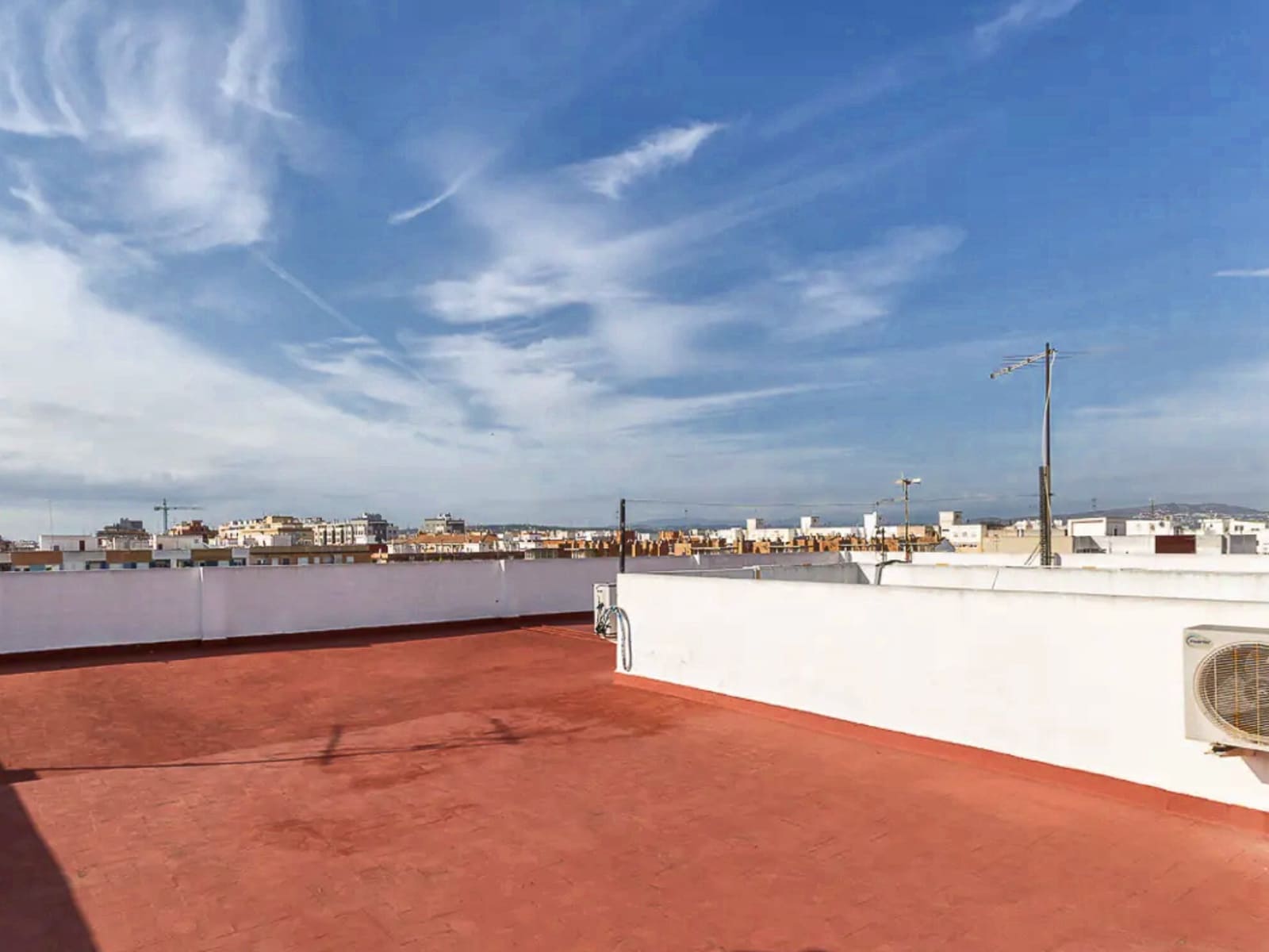 4 bedroom Penthouse for sale in Alaquas with garage - € 349,000 (Ref: 10057555)