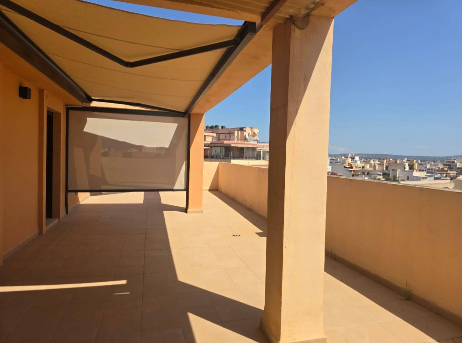 4 soveværelse Penthouse til salg i Palma de Mallorca med garage - € 975.000 (Ref: 10135083)