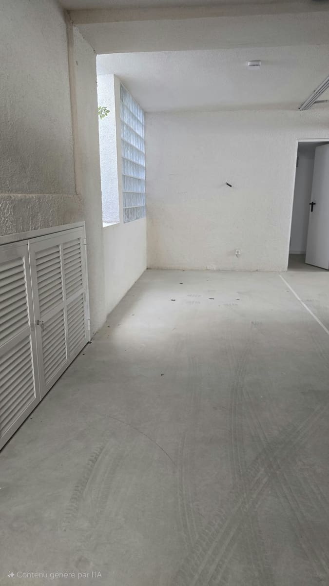 3 slaapkamer Rijtjeshuis te koop in Portixol met zwembad garage - € 1.950.000 (Ref: 10163495)