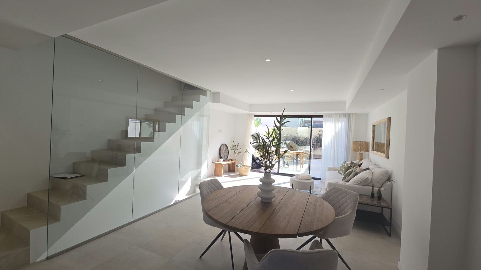 3 slaapkamer Rijtjeshuis te koop in Portixol met zwembad garage - € 1.950.000 (Ref: 10163495)