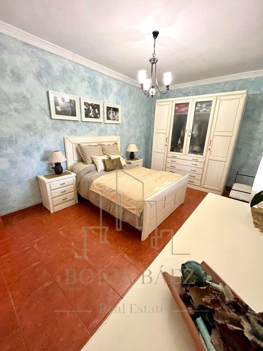 Chalet de 3 habitaciones en Benajarafe en venta - 740.000 € (Ref: 10076736)