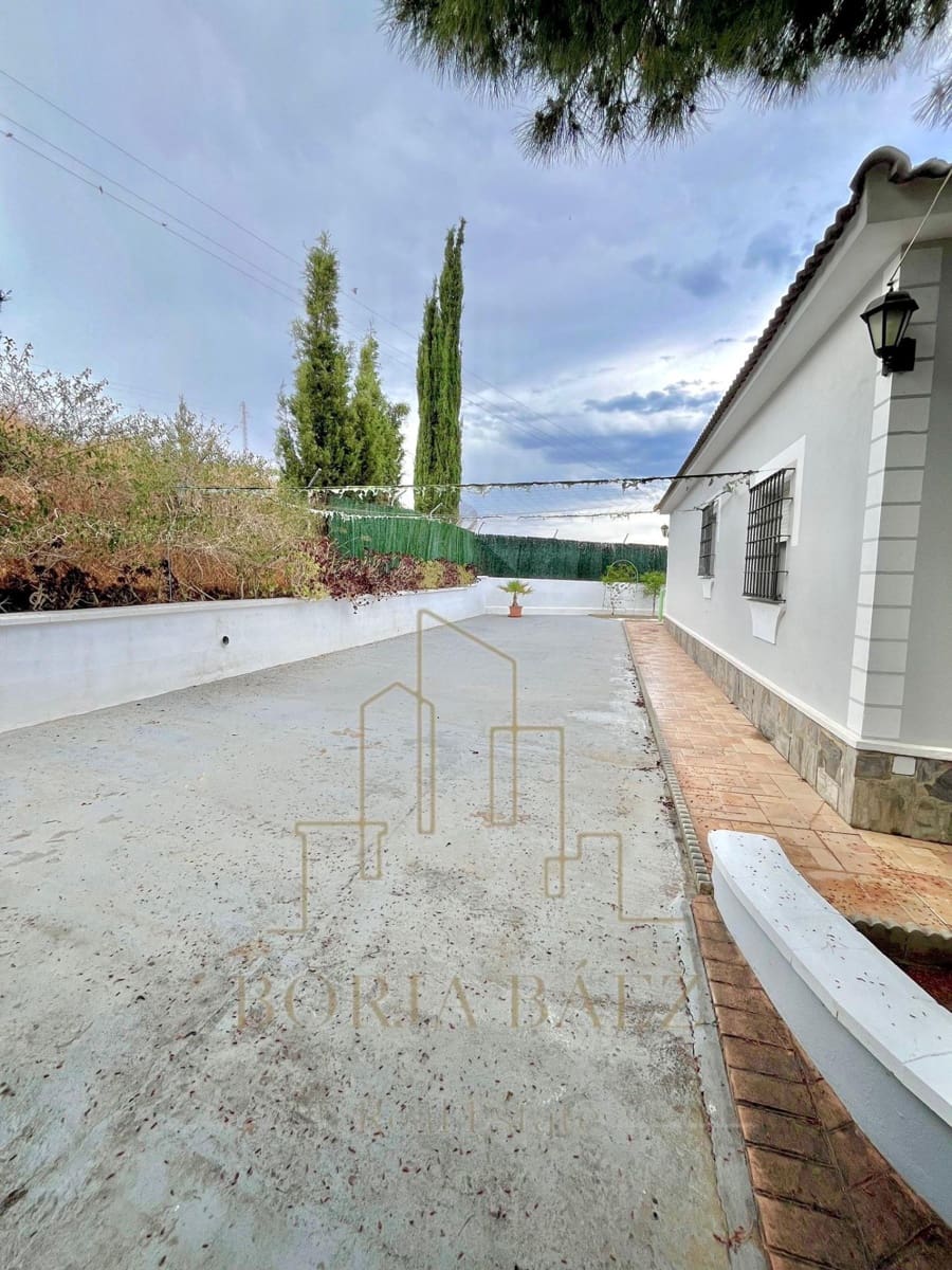 Chalet de 3 habitaciones en Benajarafe en venta - 740.000 € (Ref: 10076736)